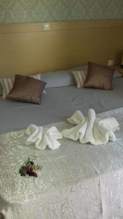 Aphrodite Hotel Syros Kini Exterior foto