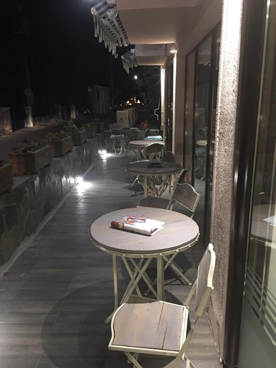 Aphrodite Hotel Syros Kini Exterior foto